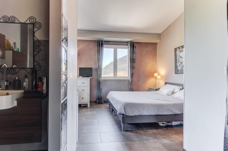 Maison - 175 m² - 6 pièces