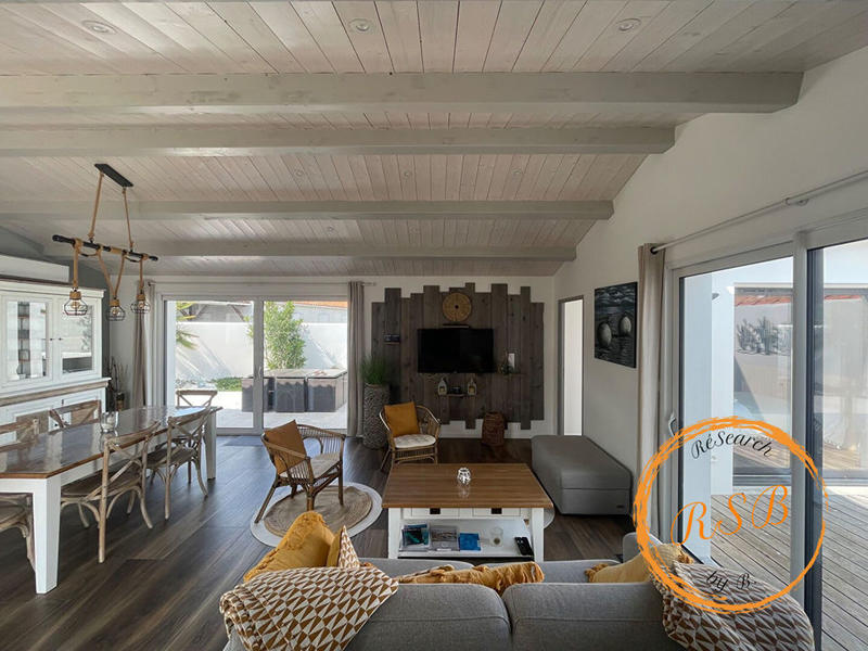 Maison - 103 m² - 4 pièces