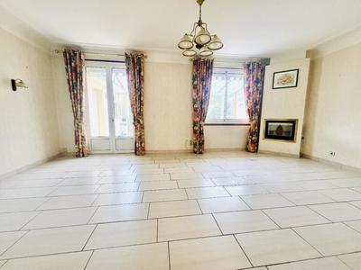 Maison de ville - 124 m² - 6 pièces