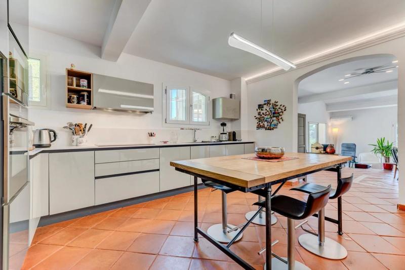 Villa - 137 m² - 5 pièces