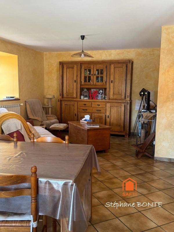 Maison - 210 m² - 6 pièces