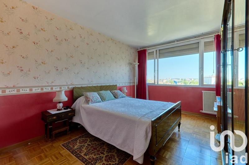 Appartement - 93 m² - 5 pièces