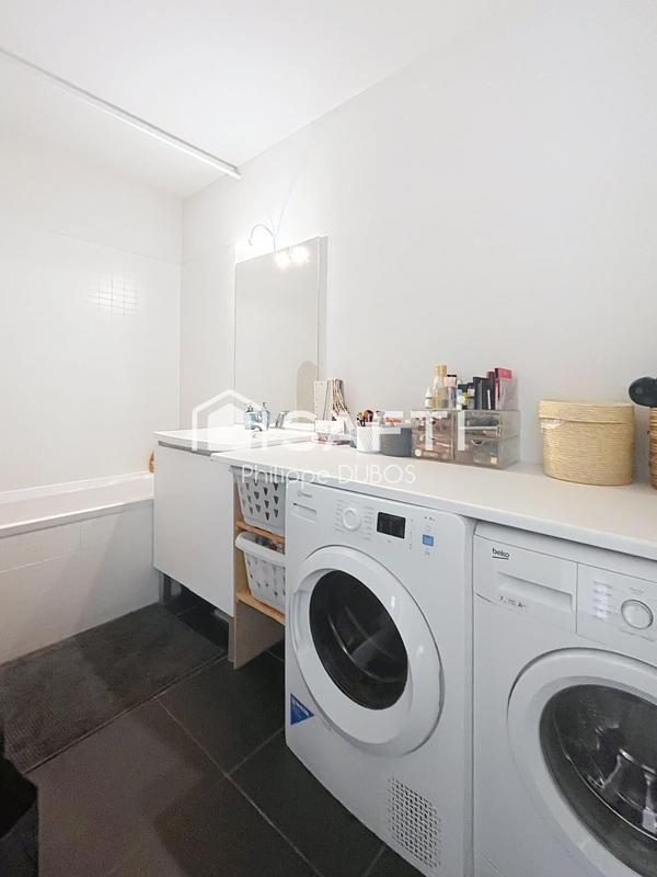 Appartement - 93 m² - 4 pièces