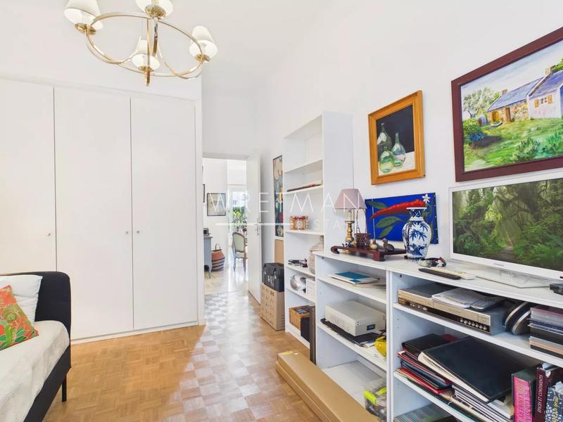 Appartement - 85 m² - 3 pièces