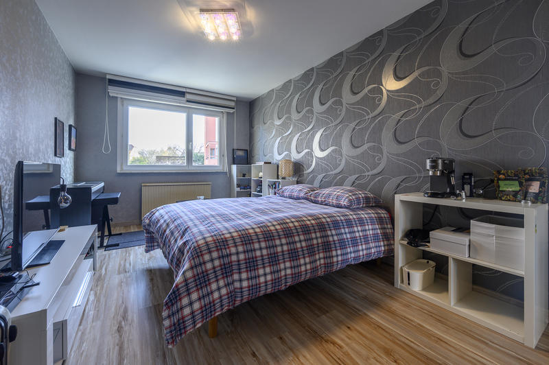 Appartement - 92 m² - 5 pièces