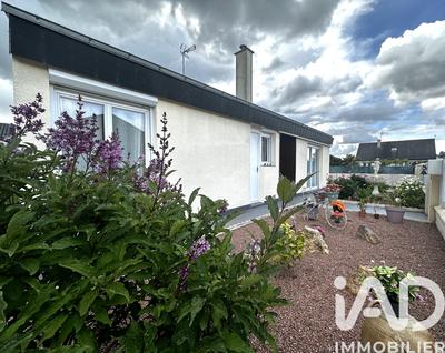 Maison - 95 m² - 5 pièces