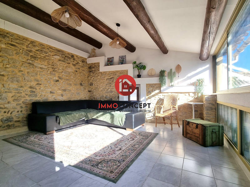 Appartement - 90 m² - 3 pièces