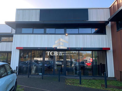 Local commercial - 271 m²