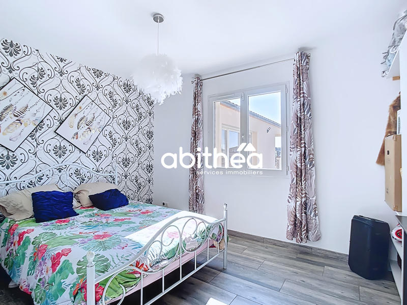 Villa - 181 m² - 6 pièces