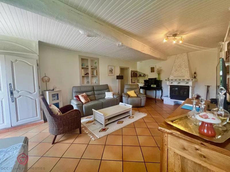 Propriété - 187 m² - 7 pièces