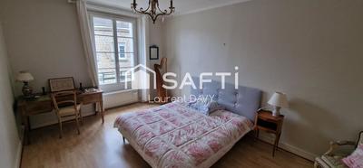 Appartement - 162 m² - 5 pièces