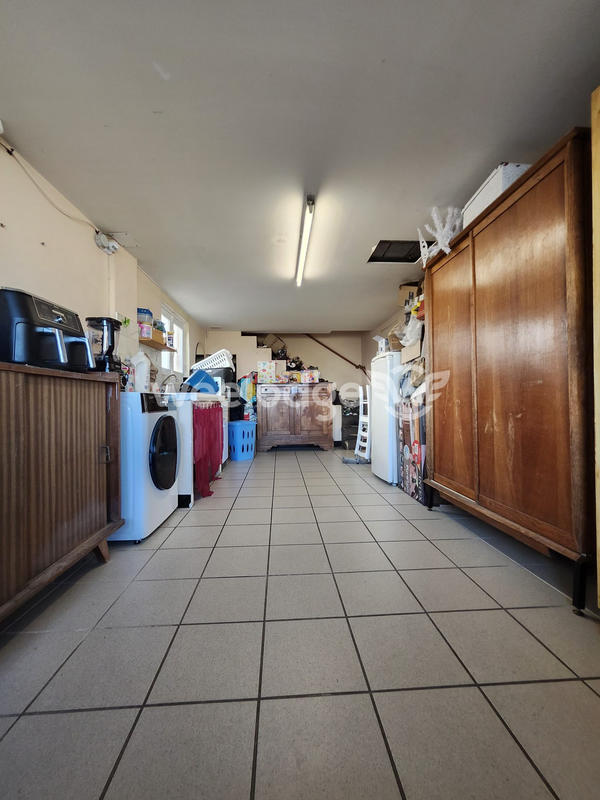 Maison - 166 m² - 7 pièces