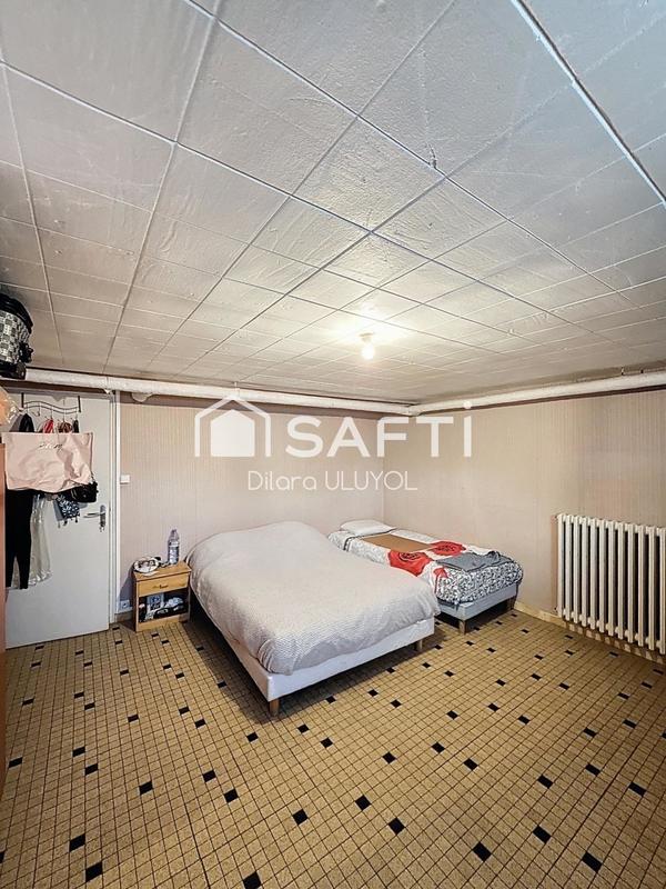 Maison - 80 m² - 7 pièces