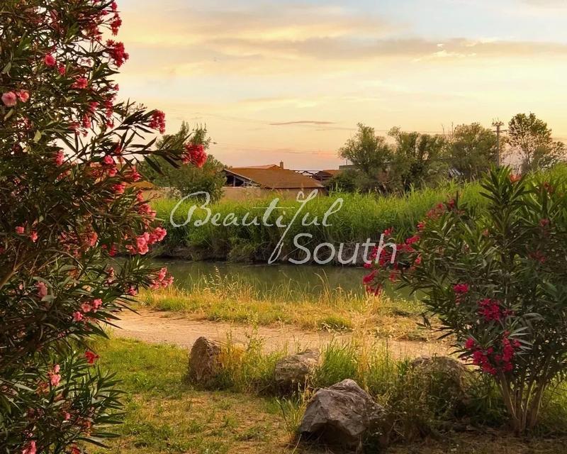 Mas - 403 m² - 8 pièces