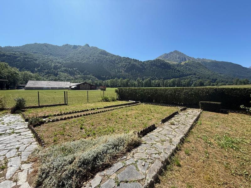 Maison de village - 150 m² - 8 pièces