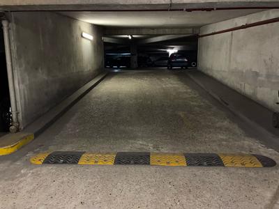 Parking / Garage - 13 m²