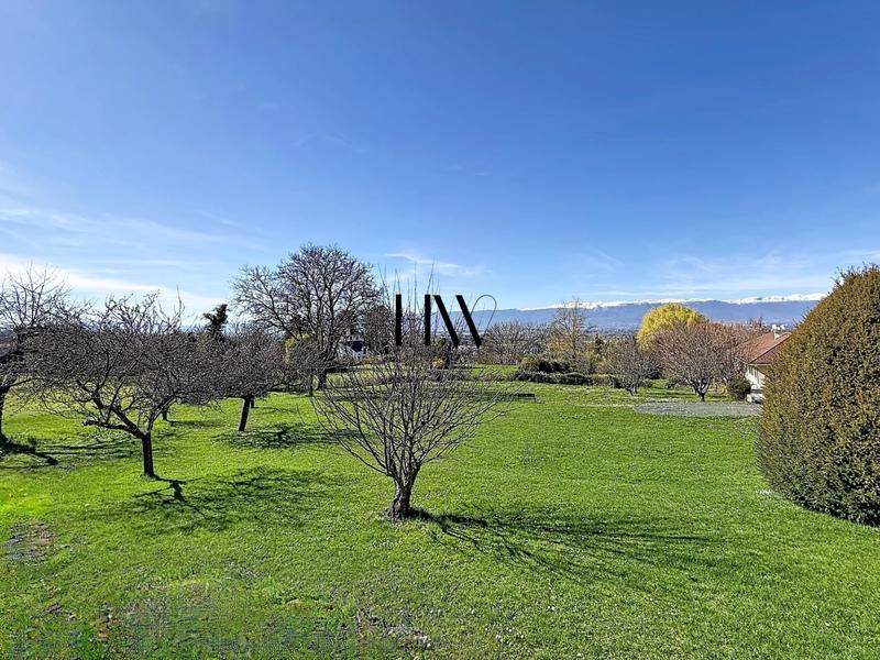 Terrain constructible - 1 053 m²