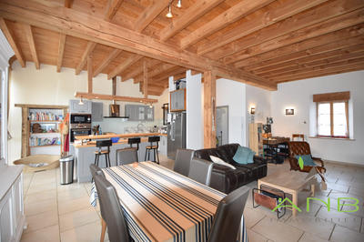 Maison - 138 m² - 5 pièces