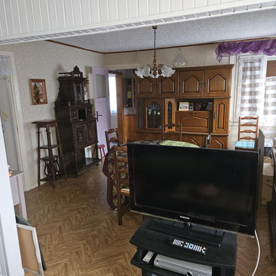 Appartement - 80 m² - 6 pièces