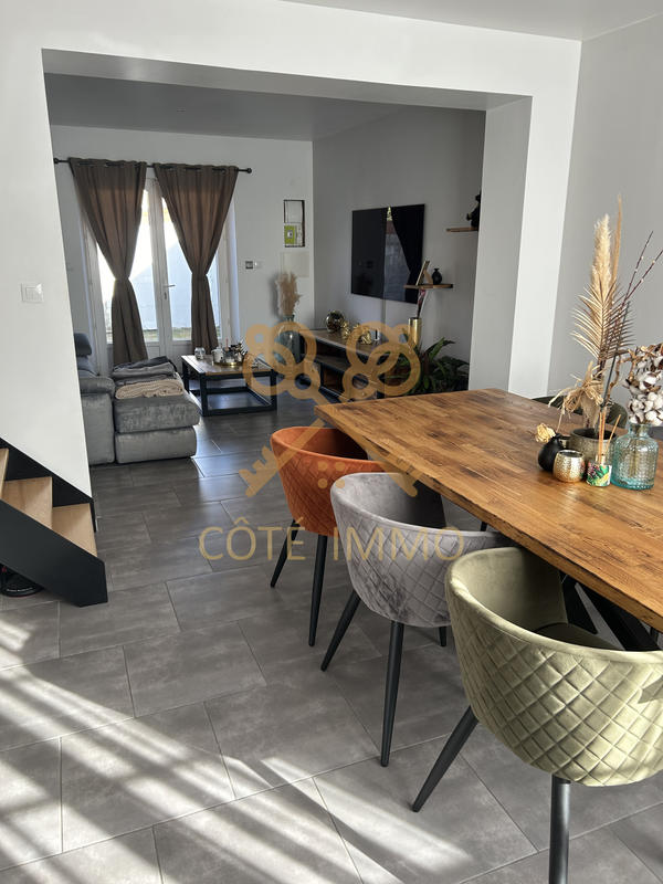 Maison - 100 m² - 4 pièces