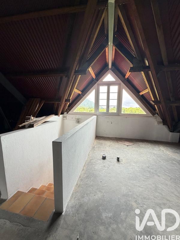 Maison - 250 m² - 10 pièces