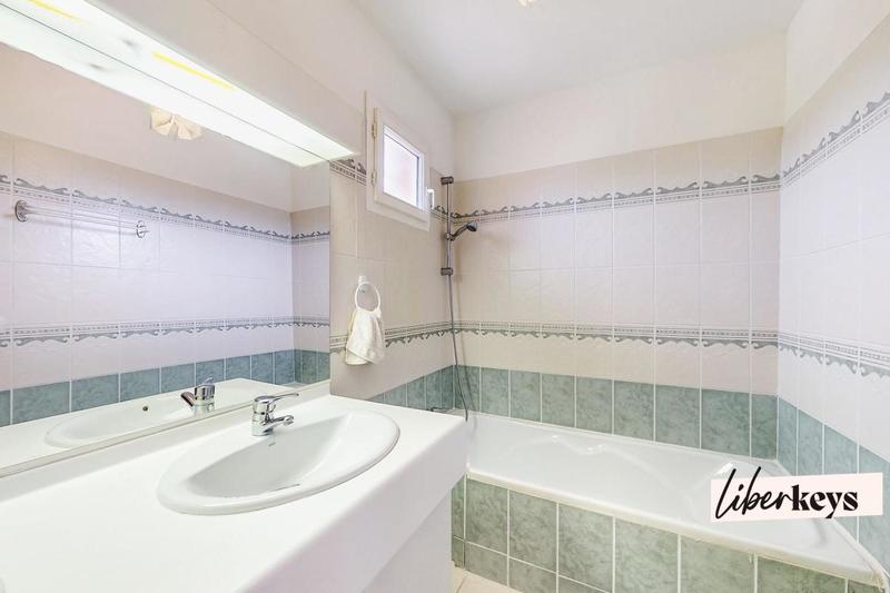 Maison - 91 m² - 4 pièces