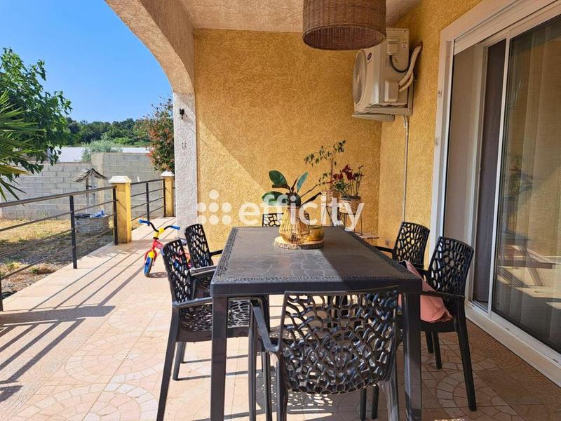 Maison - 185 m² - 7 pièces