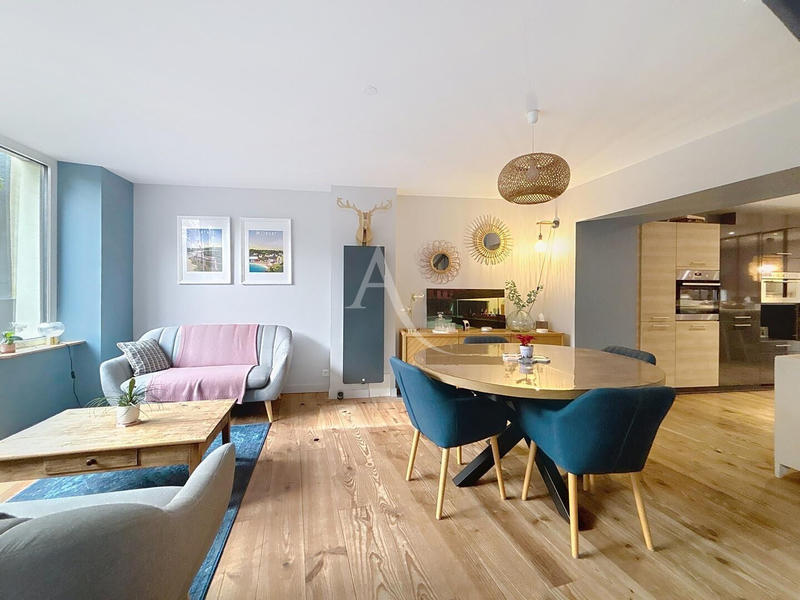 Maison - 152 m² - 6 pièces