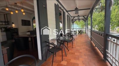 Local commercial - 467 m² - 8 pièces