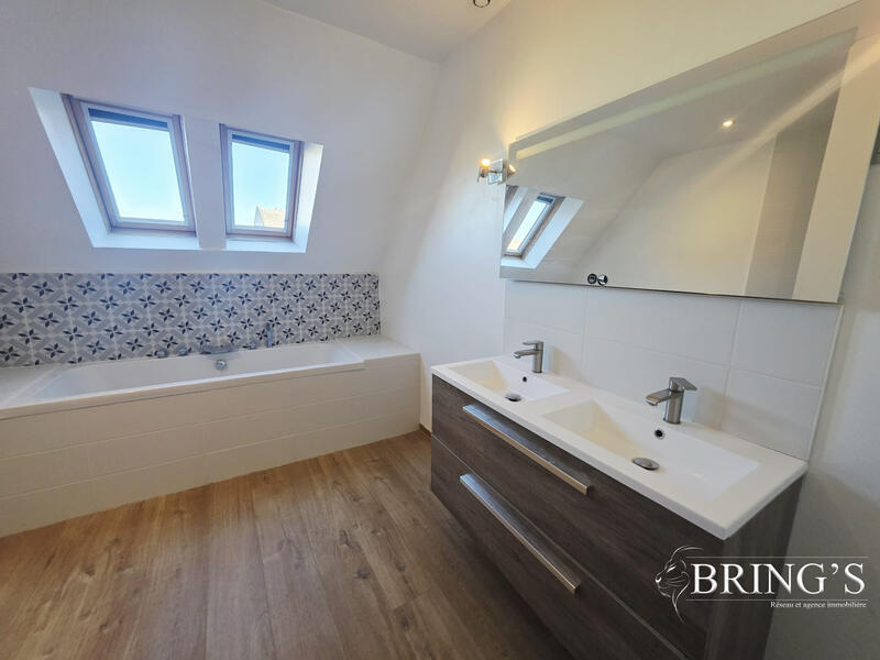 Duplex - 158 m² - 6 pièces