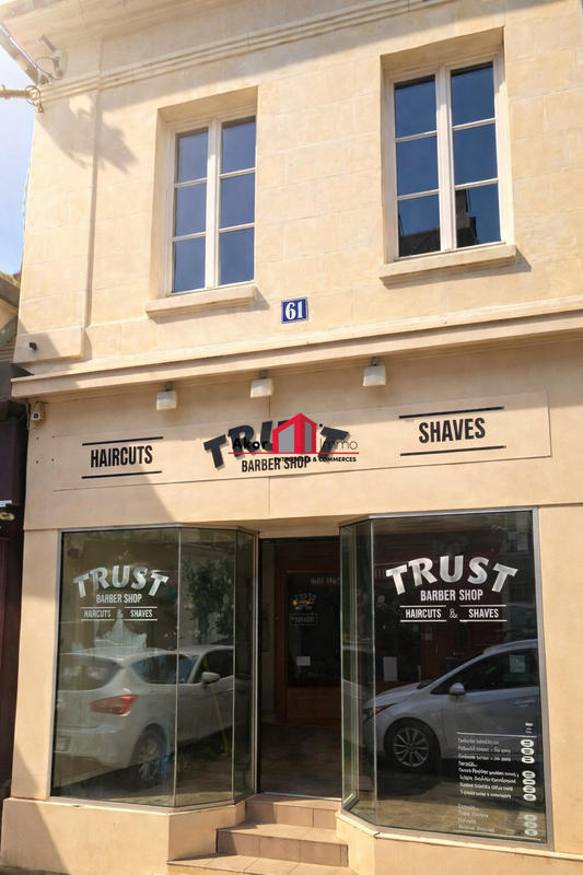 Local commercial - 91 m²