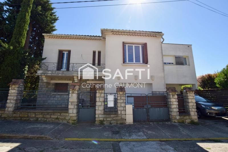 Maison - 208 m² - 8 pièces