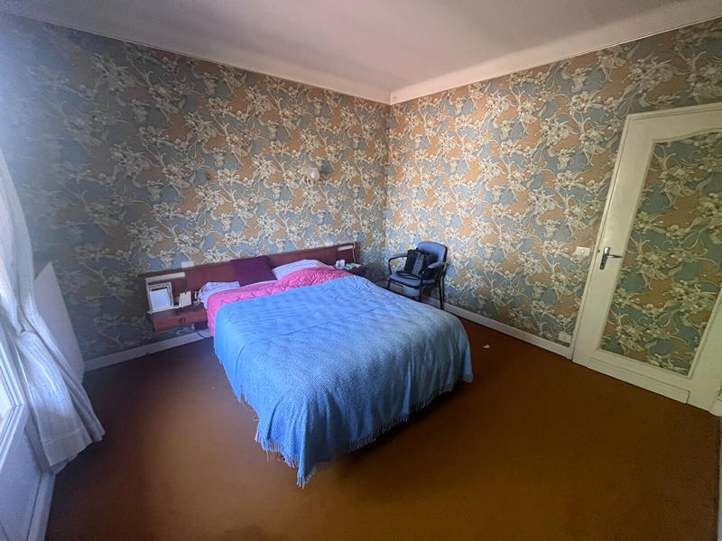 Maison - 180 m² - 7 pièces