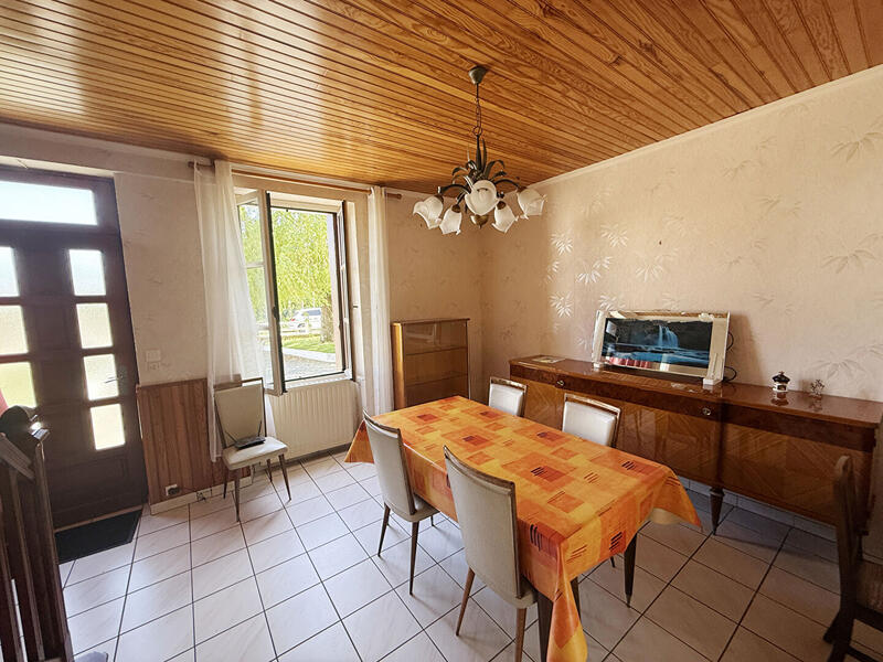 Maison - 85 m² - 4 pièces
