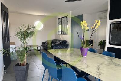 Maison - 97 m² - 4 pièces