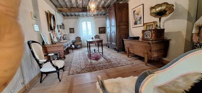 Maison - 347 m² - 1 pièce