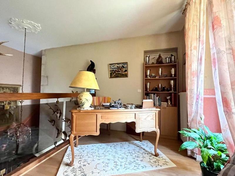 Demeure - 145 m² - 7 pièces