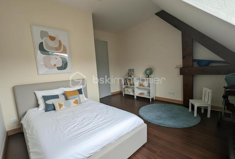 Maison traditionnelle - 94 m² - 5 pièces