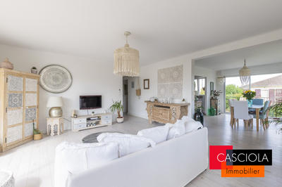 Maison - 133 m² - 6 pièces