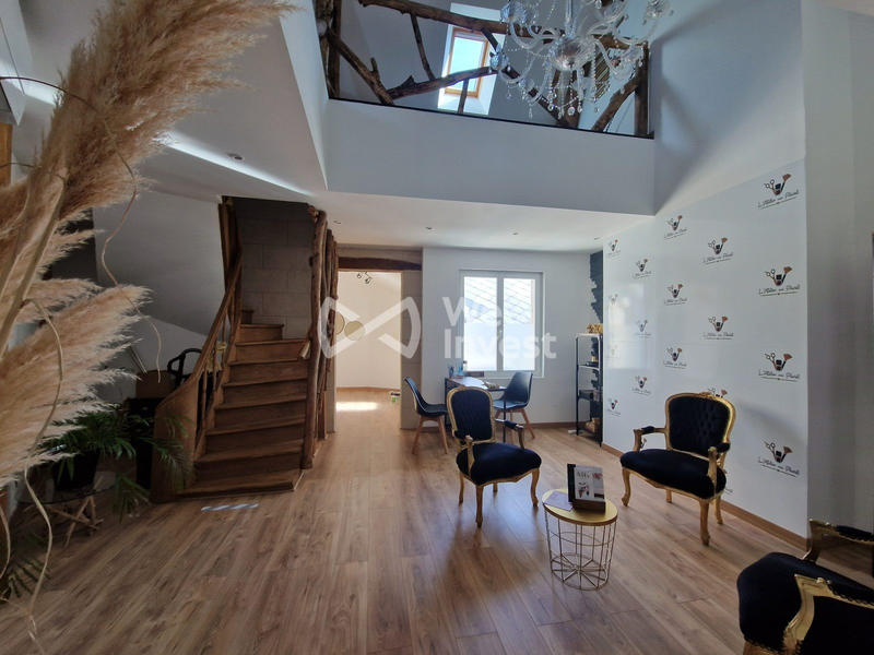 Local commercial - 190 m² - 8 pièces