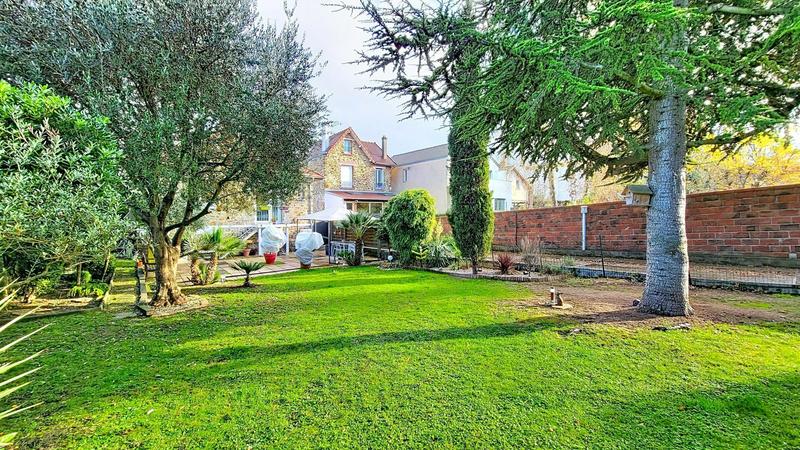 Maison - 113 m² - 5 pièces