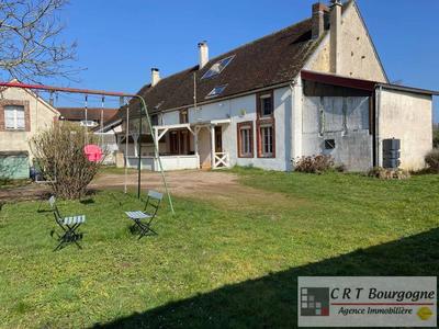 Maison - 176 m² - 7 pièces