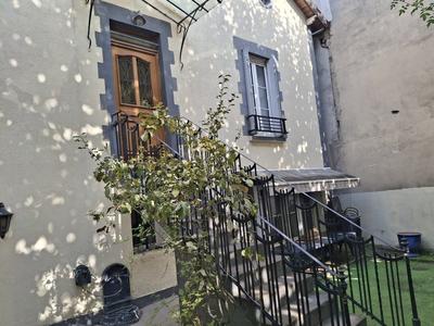 Maison - 140 m² - 5 pièces