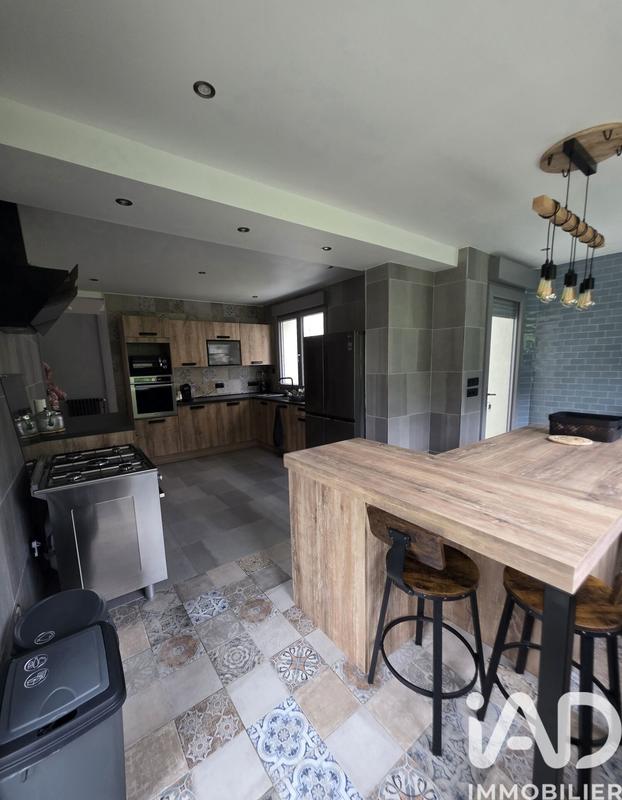 Maison - 139 m² - 5 pièces