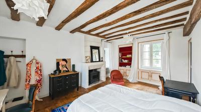 Demeure - 150 m² - 5 pièces