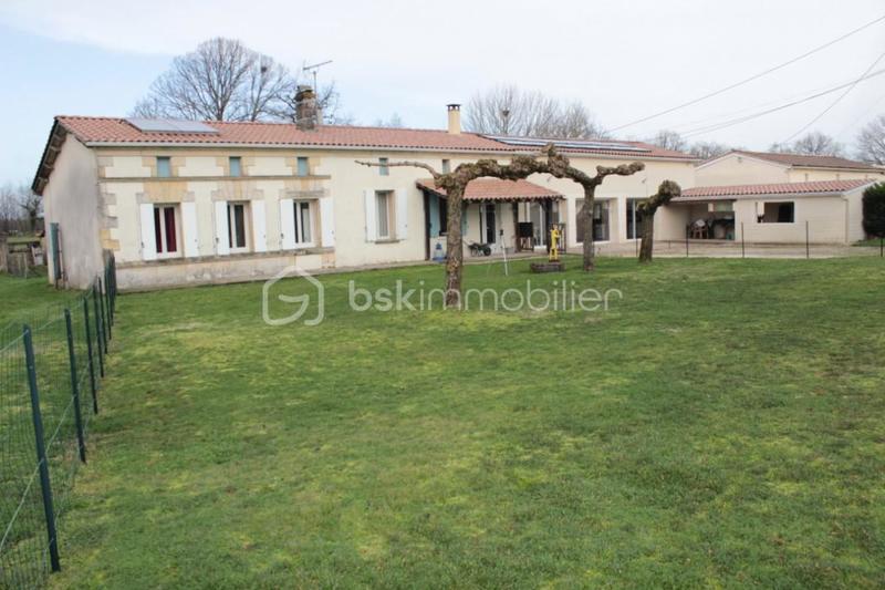 Maison - 226 m² - 7 pièces