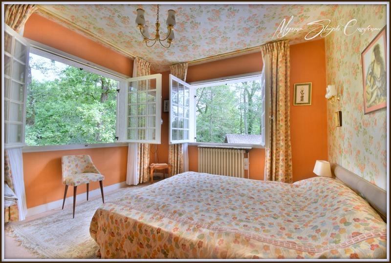 Propriété - 231 m² - 8 pièces