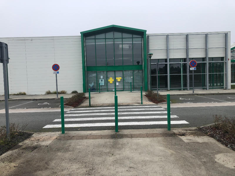 Local commercial - 290 m²