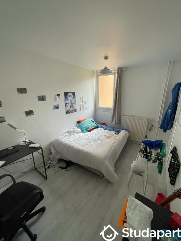 Chambre - 9 m² - 1 pièce