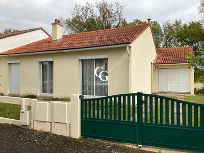 Maison - 85 m² - 4 pièces